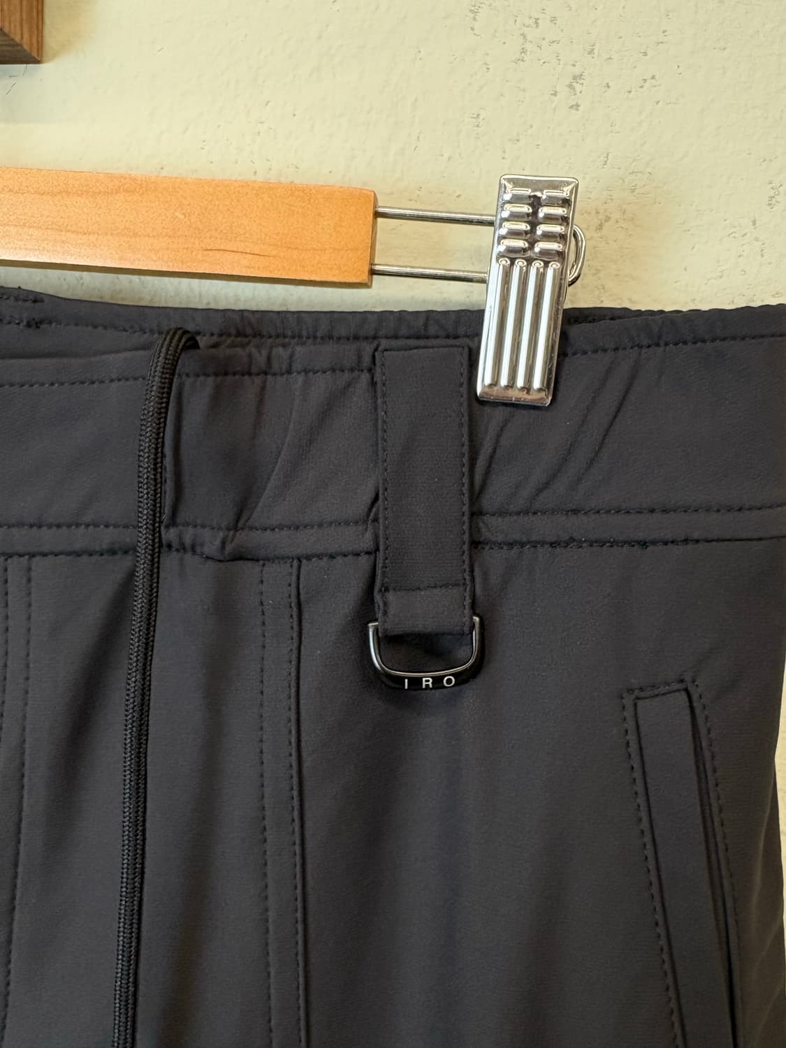 IRO Paris 이로 블랙 카고 조거팬츠 상품이미지4