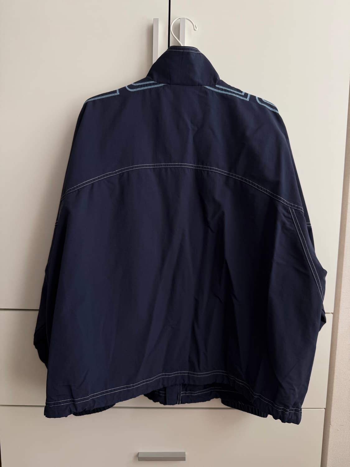 슈프림 스펠아웃 자수 트랙자켓 네이비 M 상품이미지3