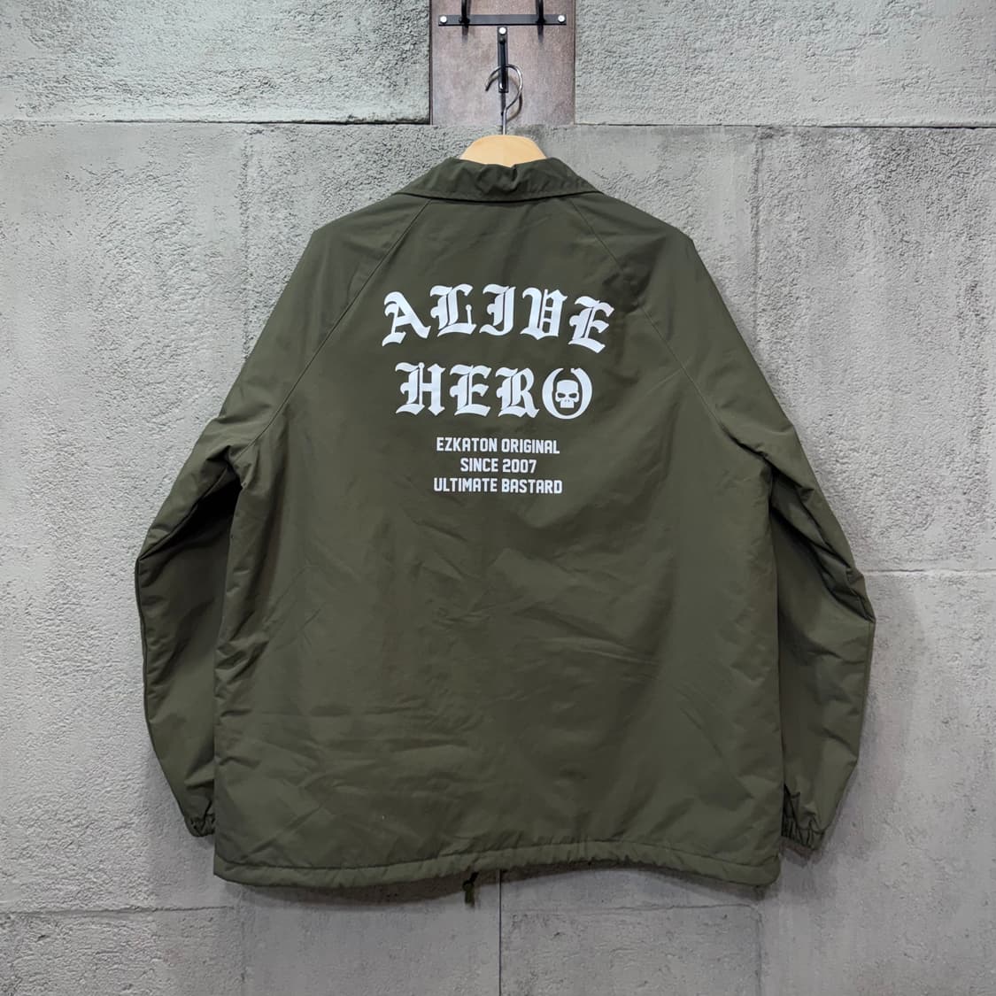 에즈카톤 카키 코치 자켓 (2XL)   상품이미지3