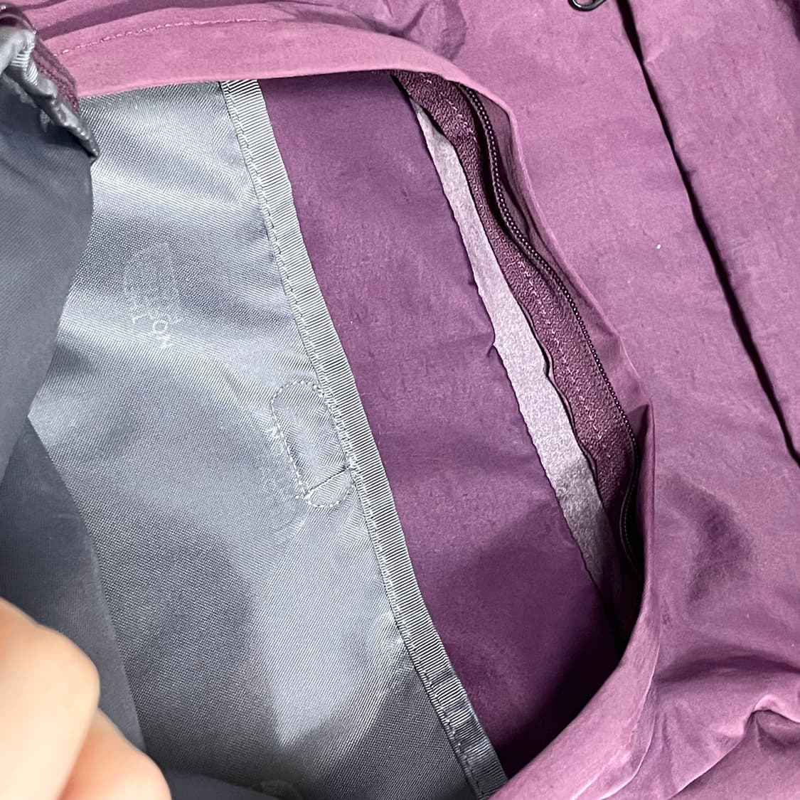 노스페이스 퍼플 백팩  상품이미지4