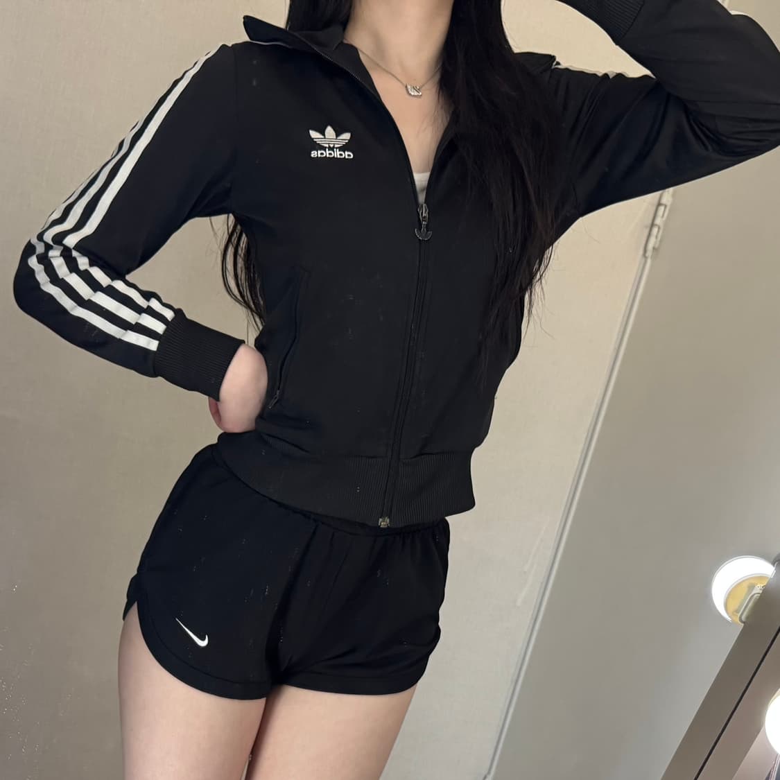 아디다스 불꽃파이어버드 트랙탑 져지 흰검 등판포인트🤍🖤 상품이미지3