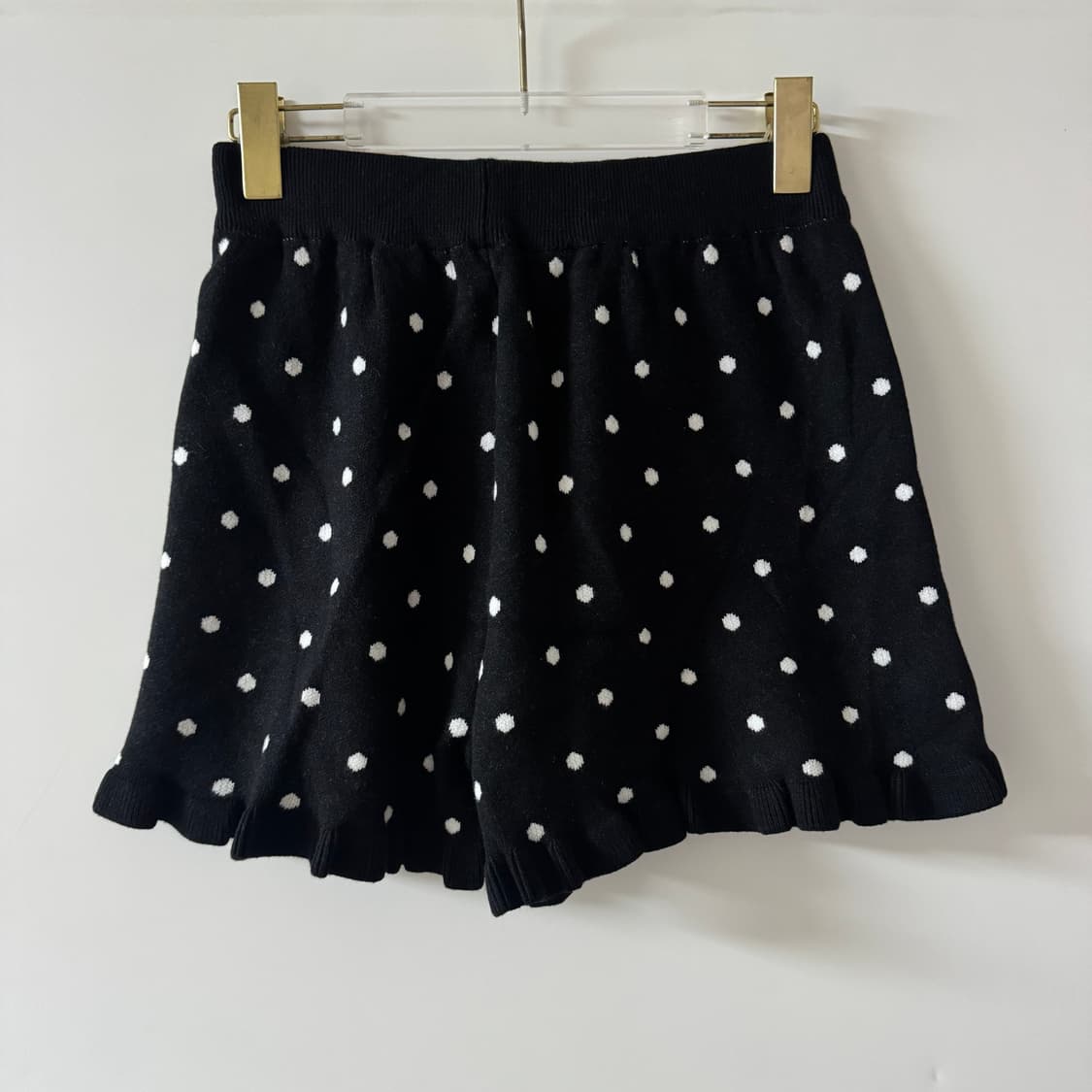 새상품 여자 밑단 프릴 니트 도트 반바지 (블랙) 상품이미지5