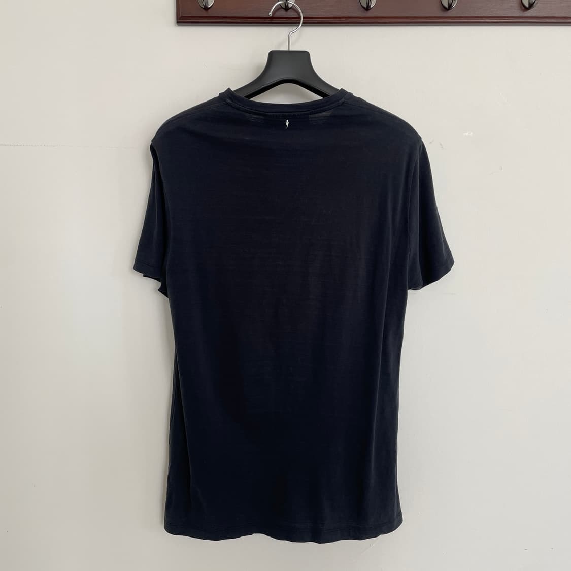 닐바렛 선더 블랙 반팔 티셔츠 상품이미지2