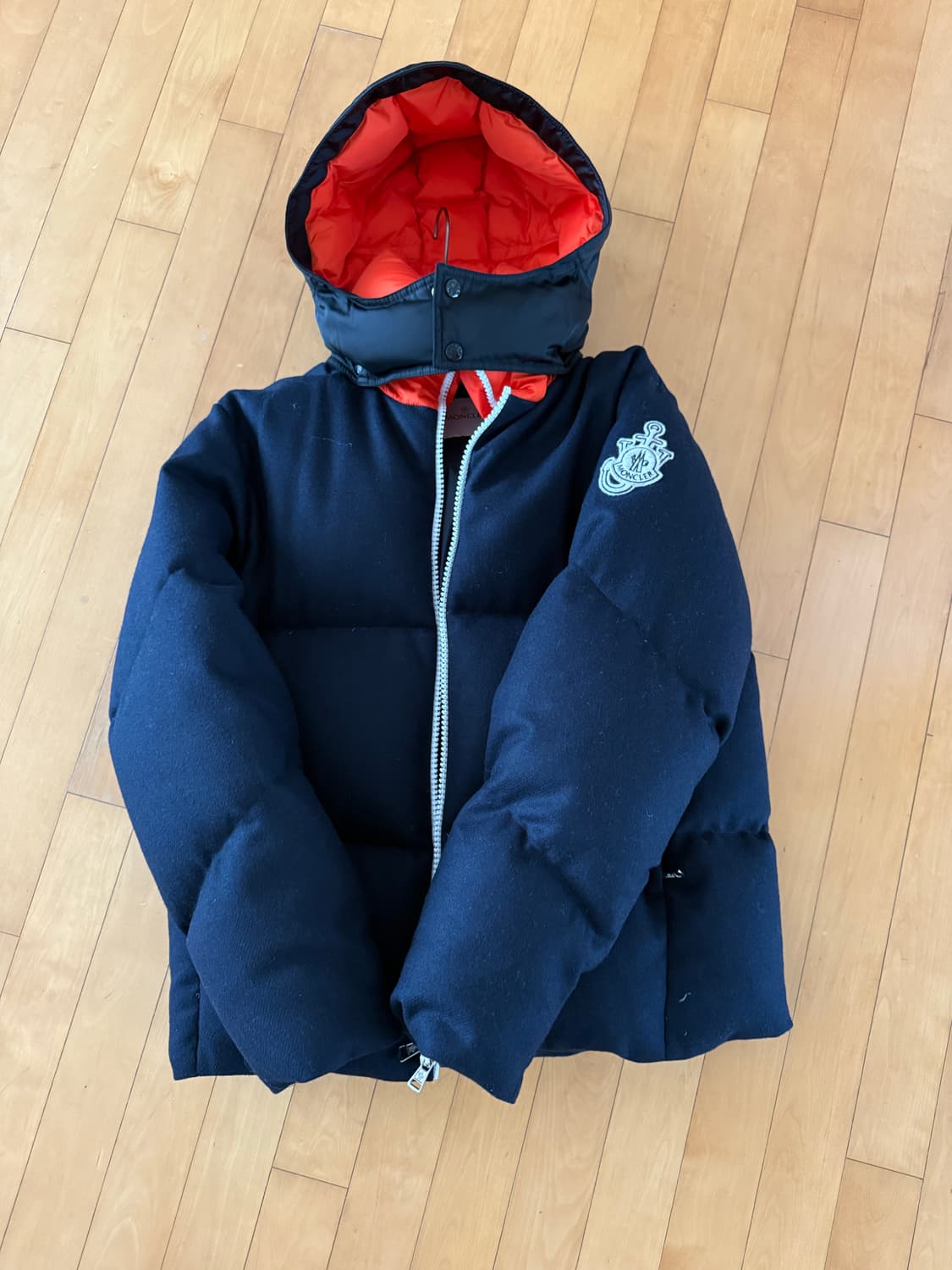 몽클레어 jw 앤더슨 패딩 네이비 사이즈 3 상품이미지1