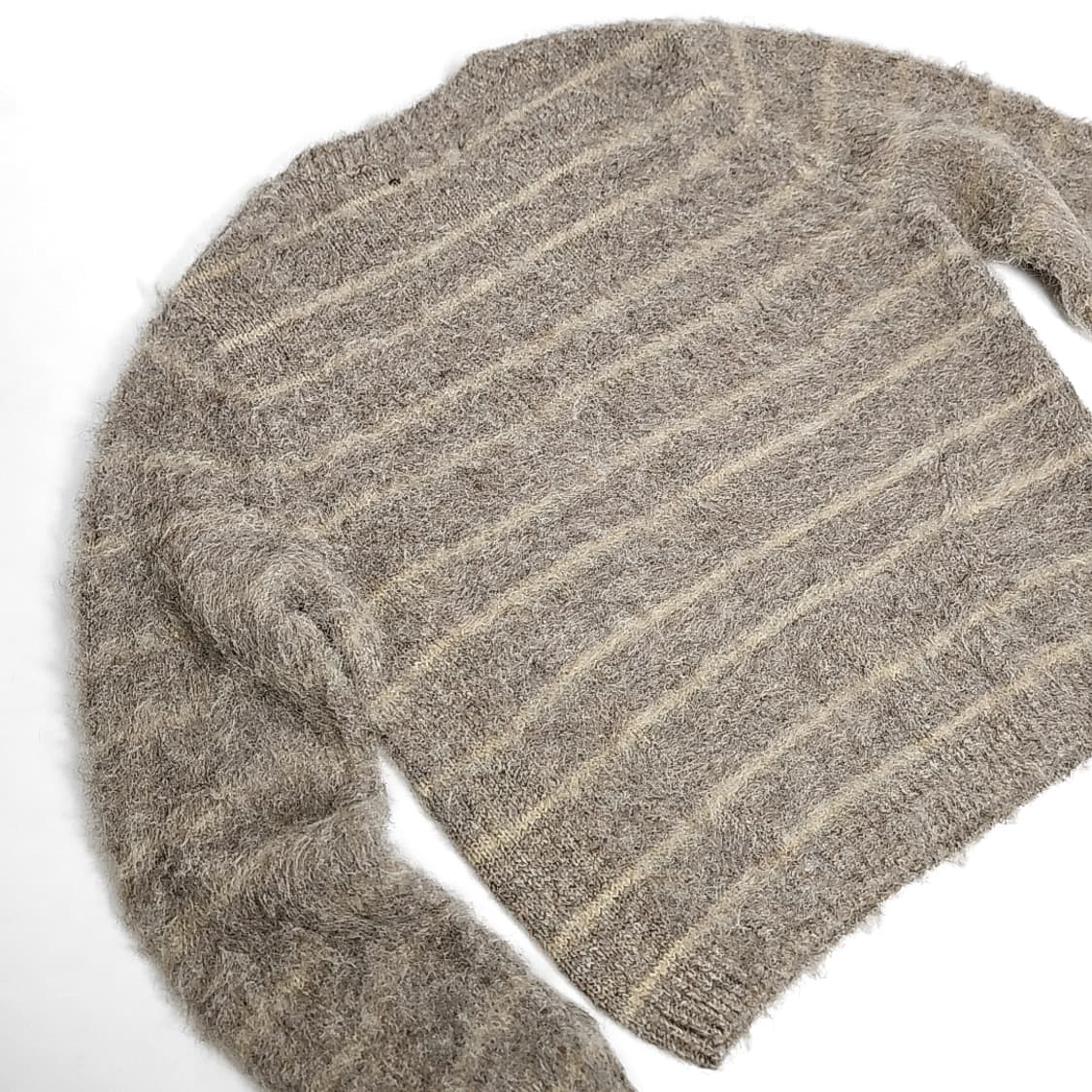 Yosu 웨스턴리벳 헤어리 스트라이프 니트 (beige) 상품이미지6