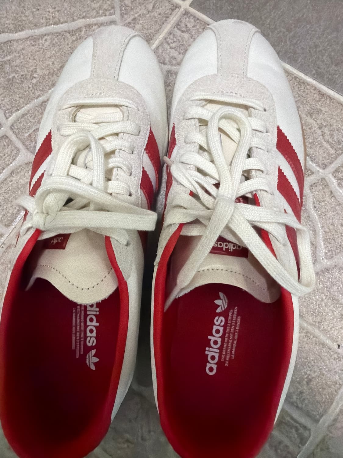 아디다스 도쿄 240 상품이미지1