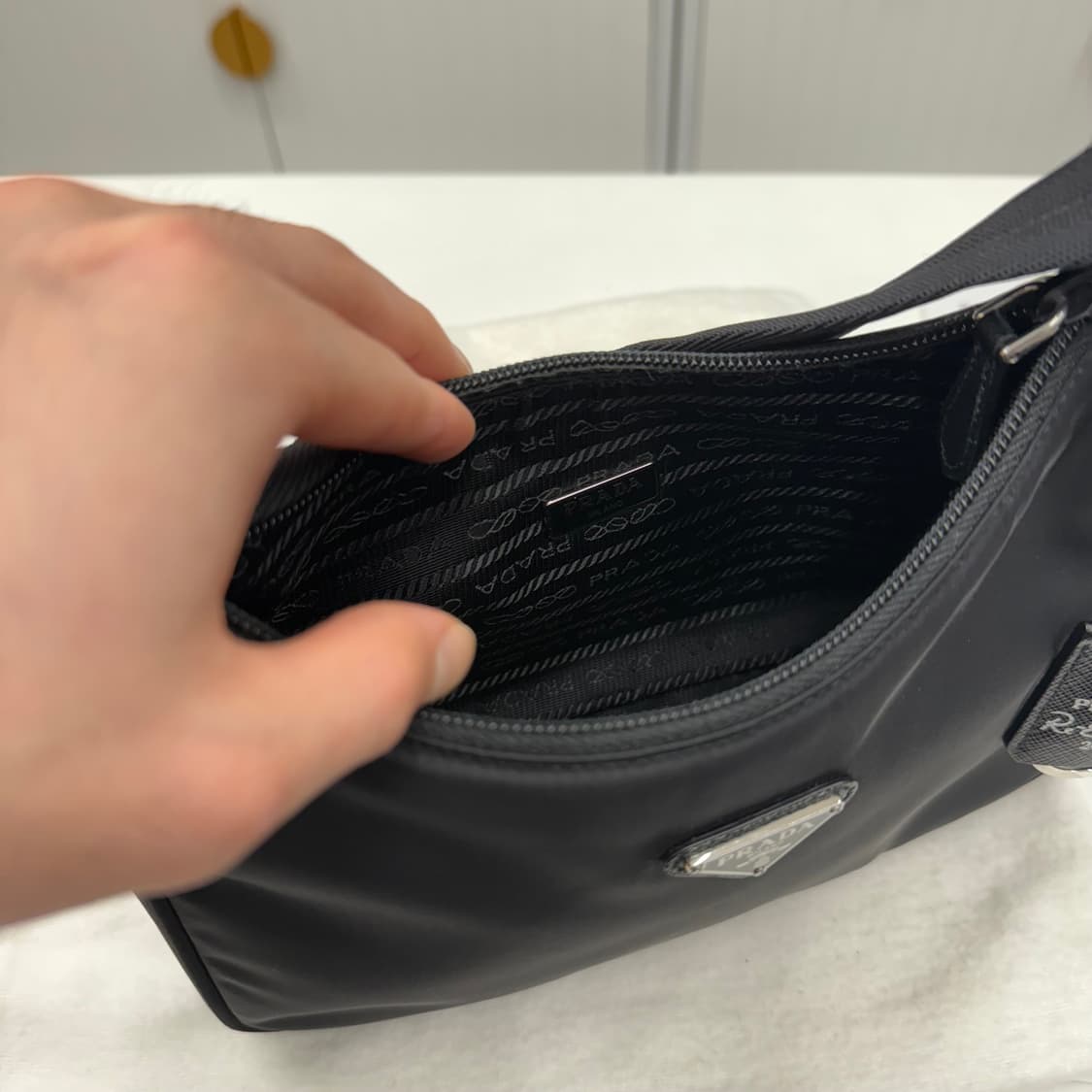 프라다 리나일론 여성 호보백 상품이미지5