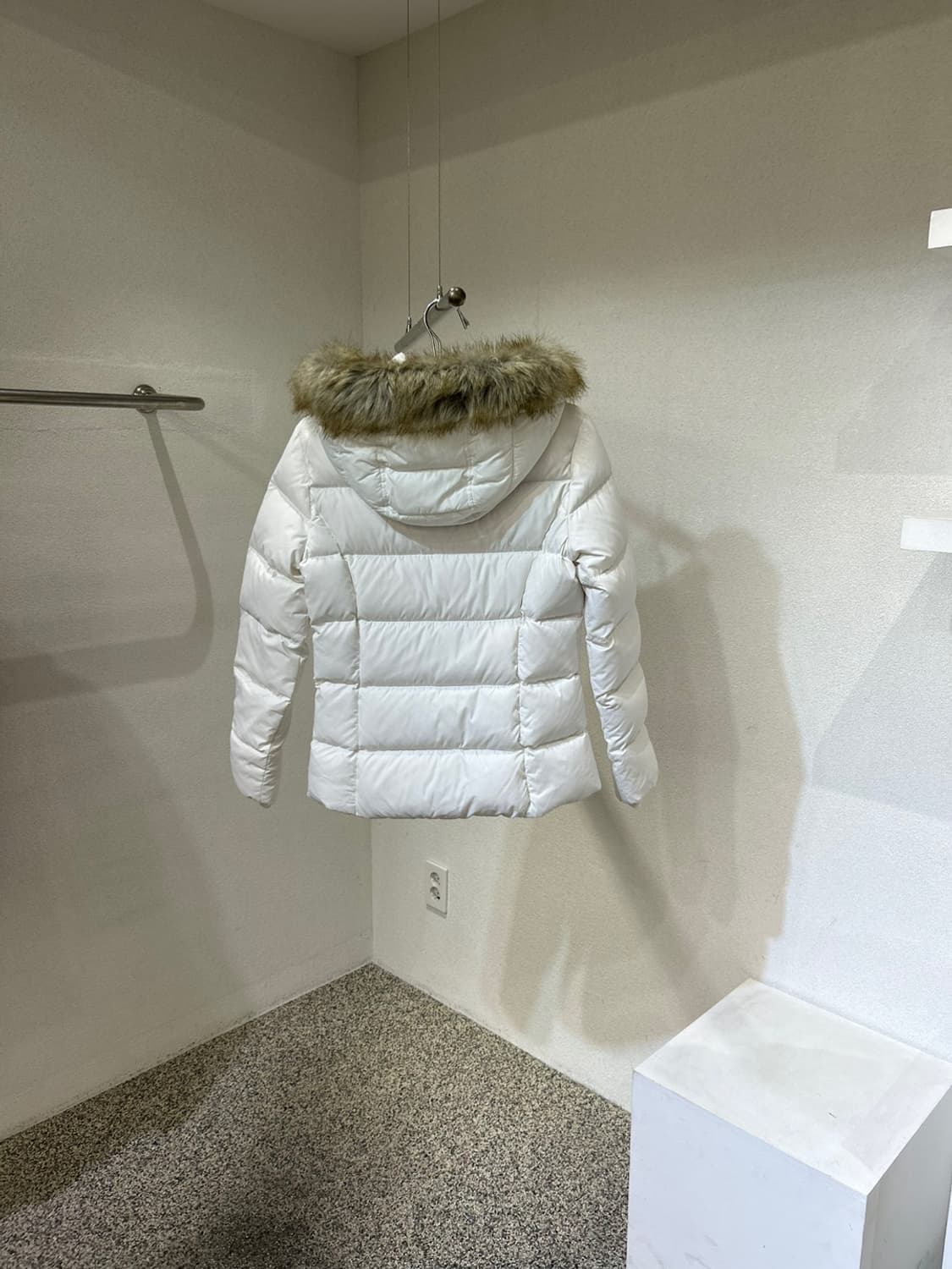 타미힐피거 후드 퍼 패딩 상품이미지2