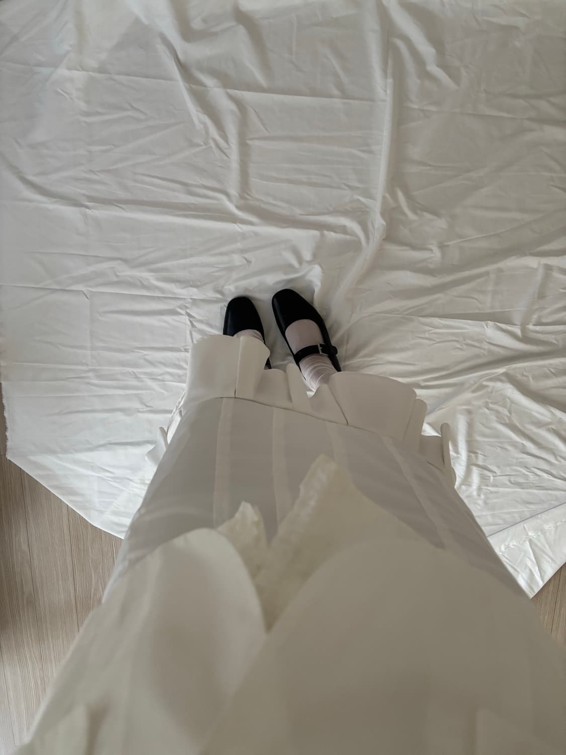 white mermaid midi skirt 상품이미지1