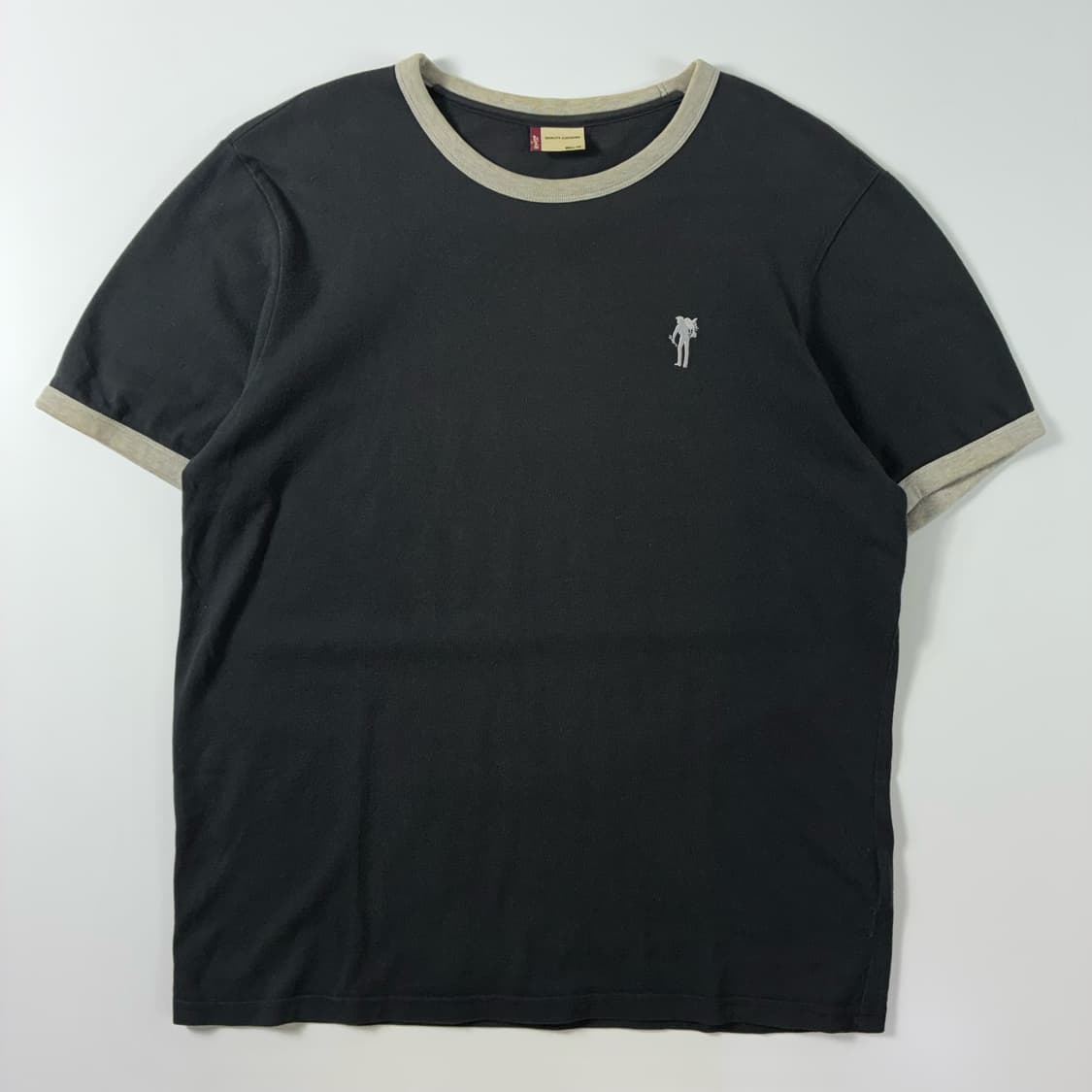 Levi's  리바이스 00,s saddle man 차콜 링거 반팔티   상품이미지1