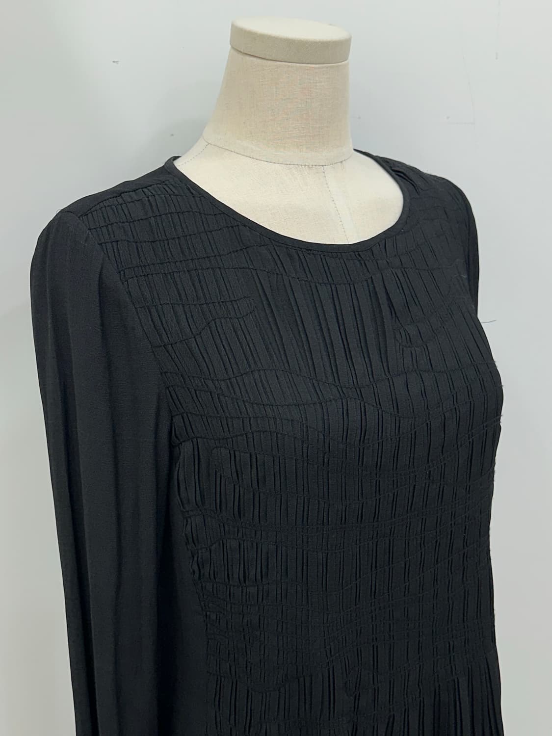 쟈딕앤볼테르 블랙 핀턱 플리츠 원피스 상품이미지6