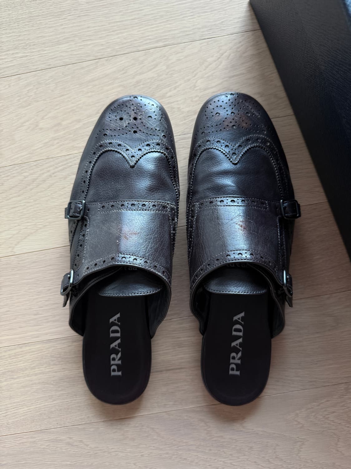 [275] 프라다 몽크 스트랩 레더 뮬 상품이미지3