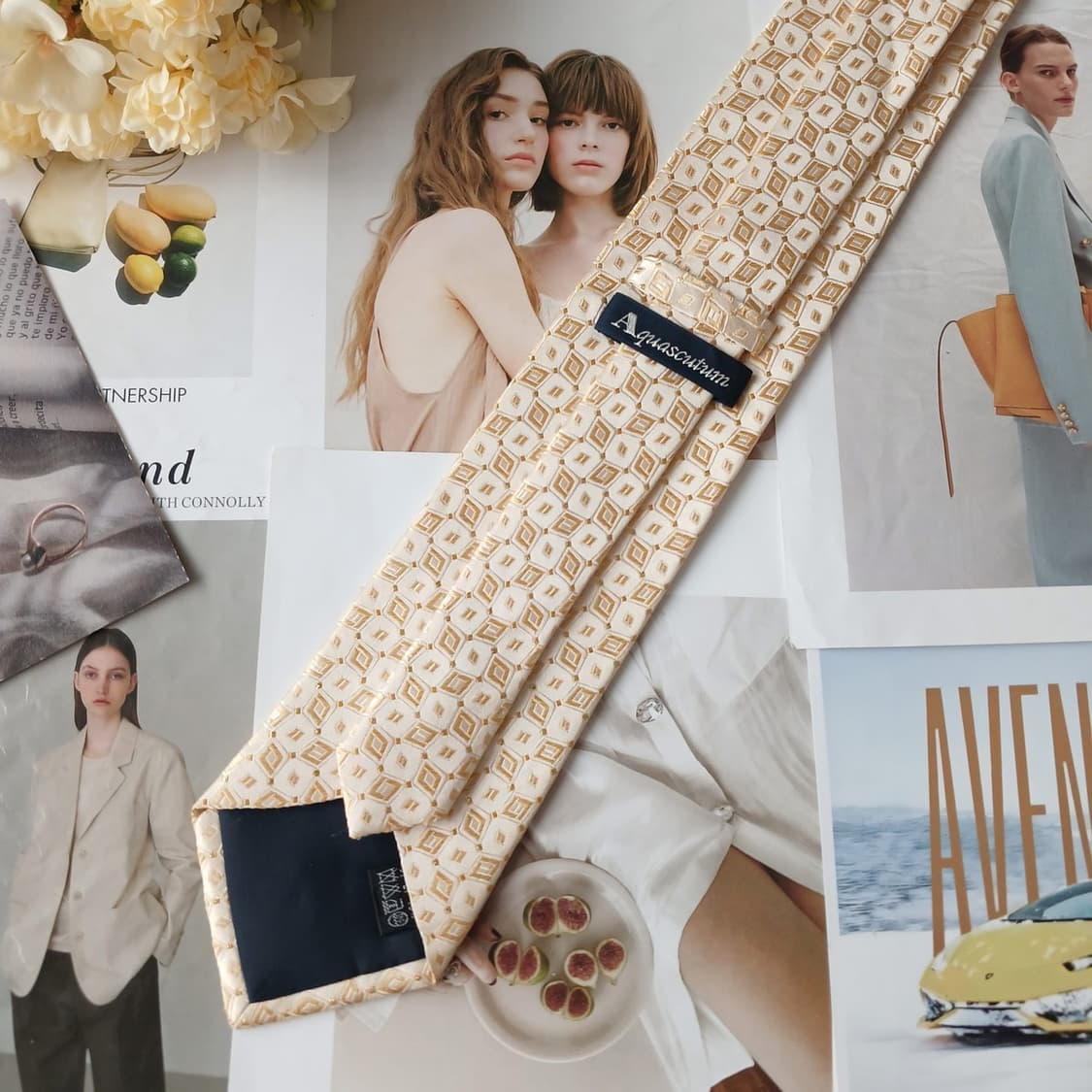 아쿠아스큐텀 실크 아이보리 자카드 넥타이 9.4cm A등급 A19302
 상품이미지5