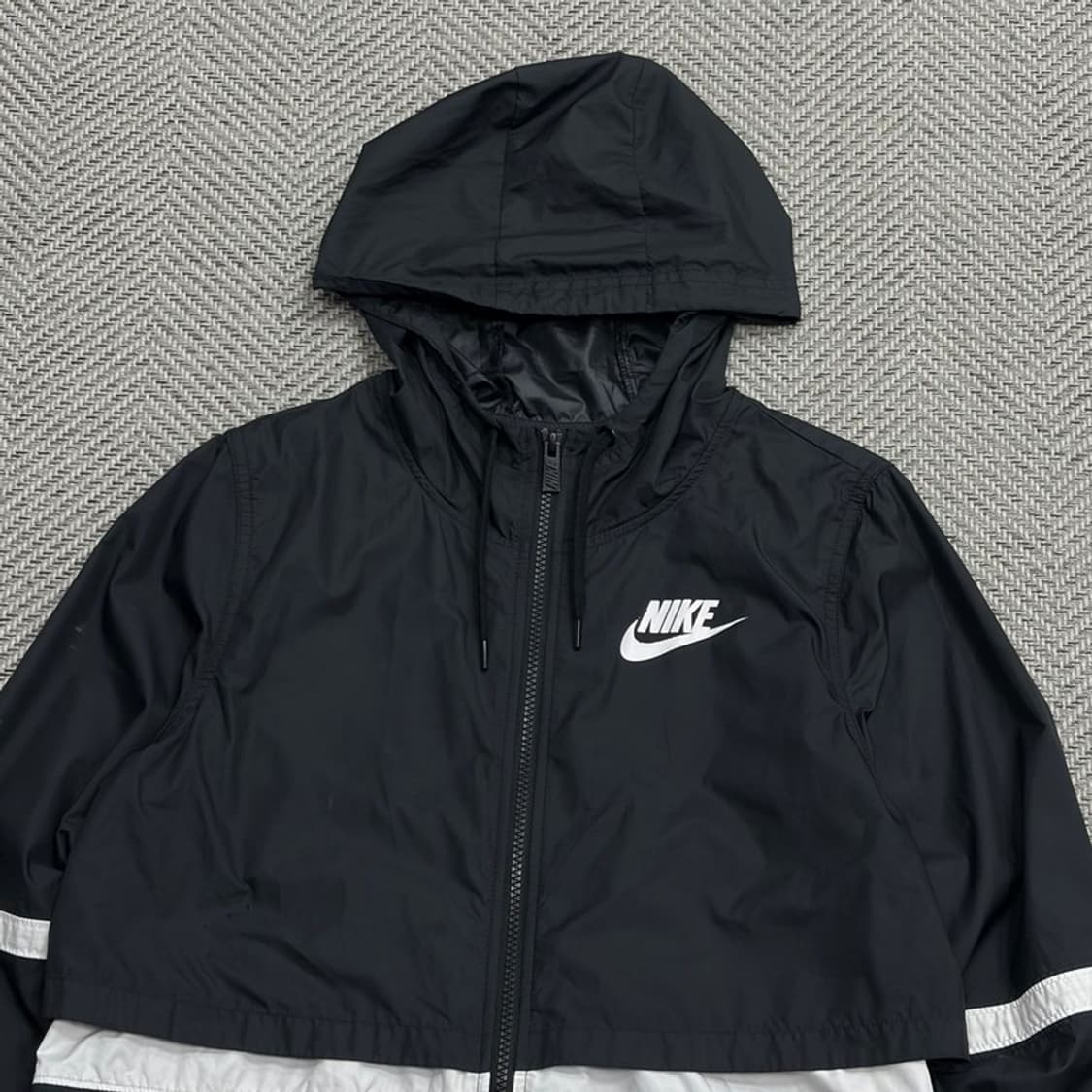 나이키 베이직 로고 바람막이 v1835 상품이미지3