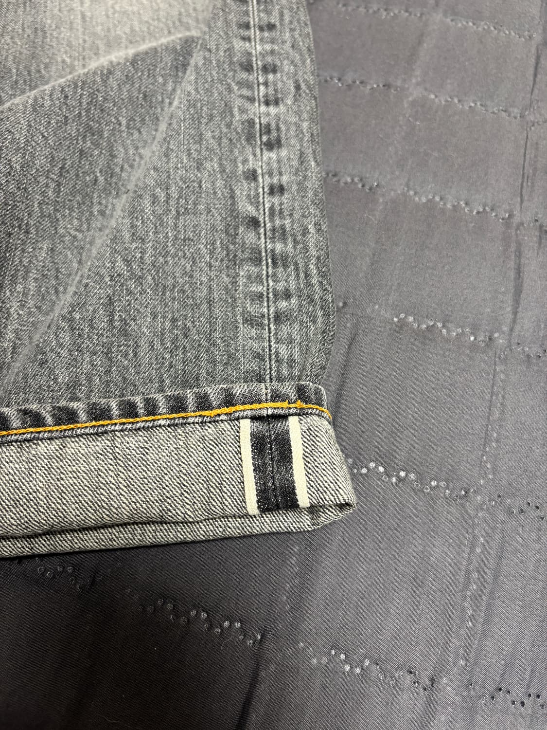 [새제품] FOB factory 셀비지 그레이 워싱데님 32/30 상품이미지2