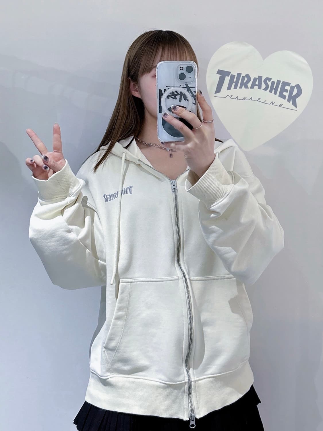 트레셔 빅로고 투웨이 크림 후드집업 상품이미지1