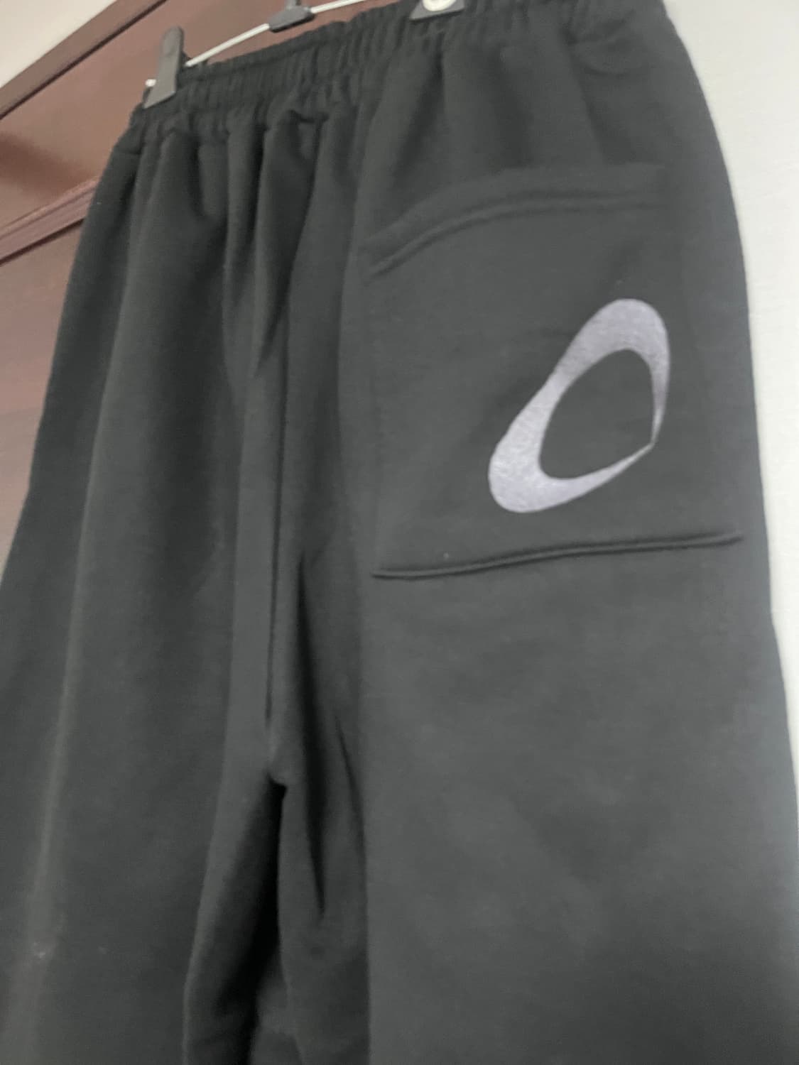 스컬리웩 블랙 스웻팬츠 상품이미지3