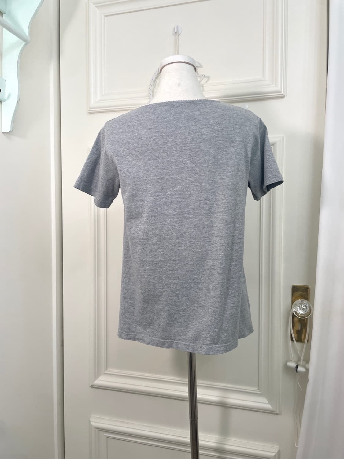 gray lace trim mori half top 상품이미지3