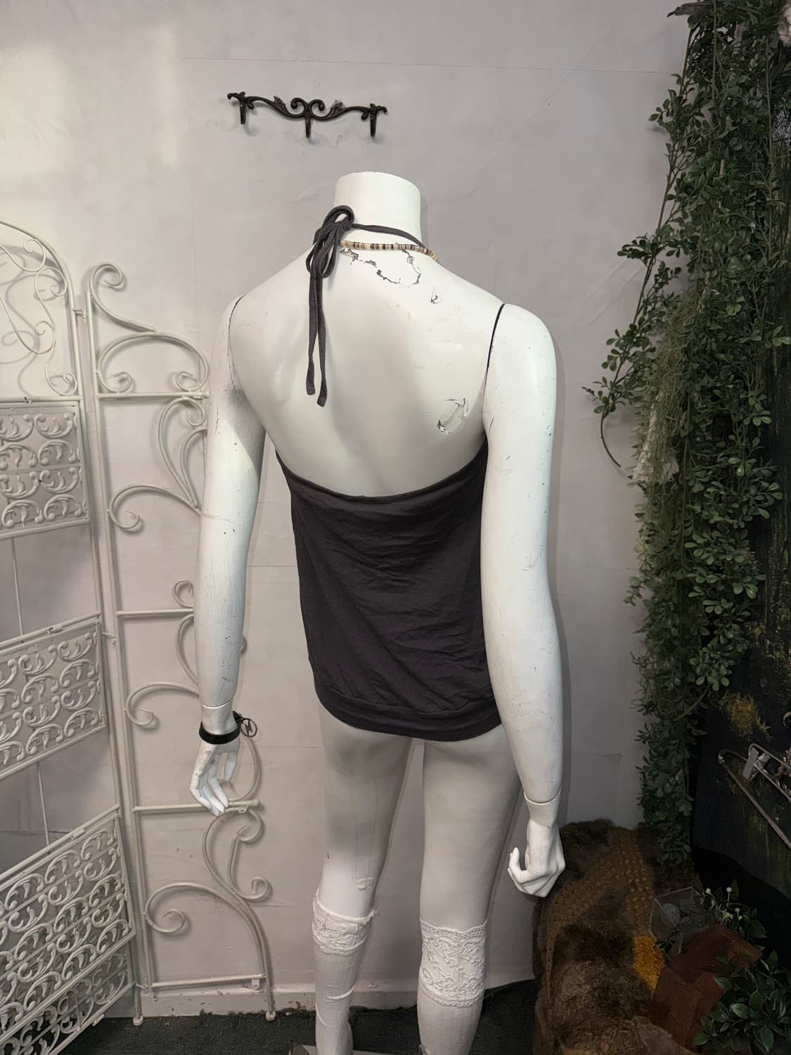 Charcoal ethnic lace patch halter 슬리브리스 상품이미지3