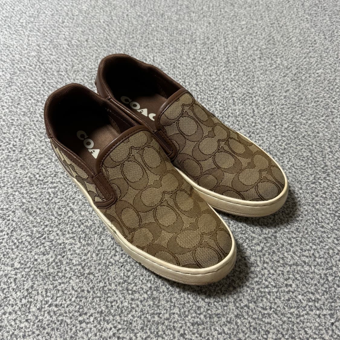 [정가 13만원] 코치 웰스 슬립온 230 상품이미지1