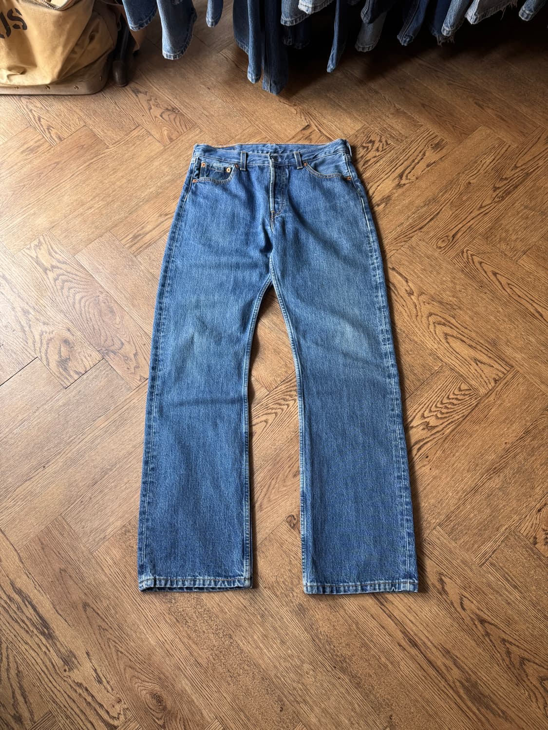 [30]리바이스 유럽 501 빈티지 워싱 스트레이트핏 데님 팬츠 상품이미지2