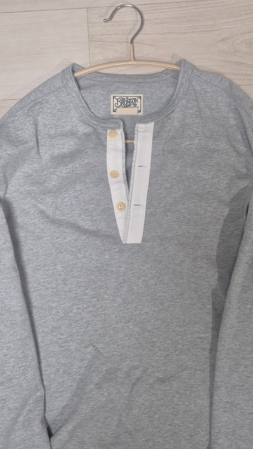 브론슨 롱 슬리브 헨리넥 그레이 상품이미지1
