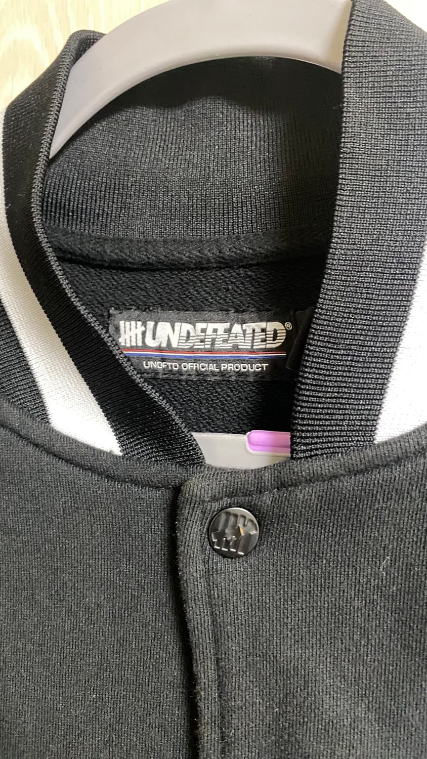 언디핏 스타디움 자켓 사이즈 라지 L 상품이미지2