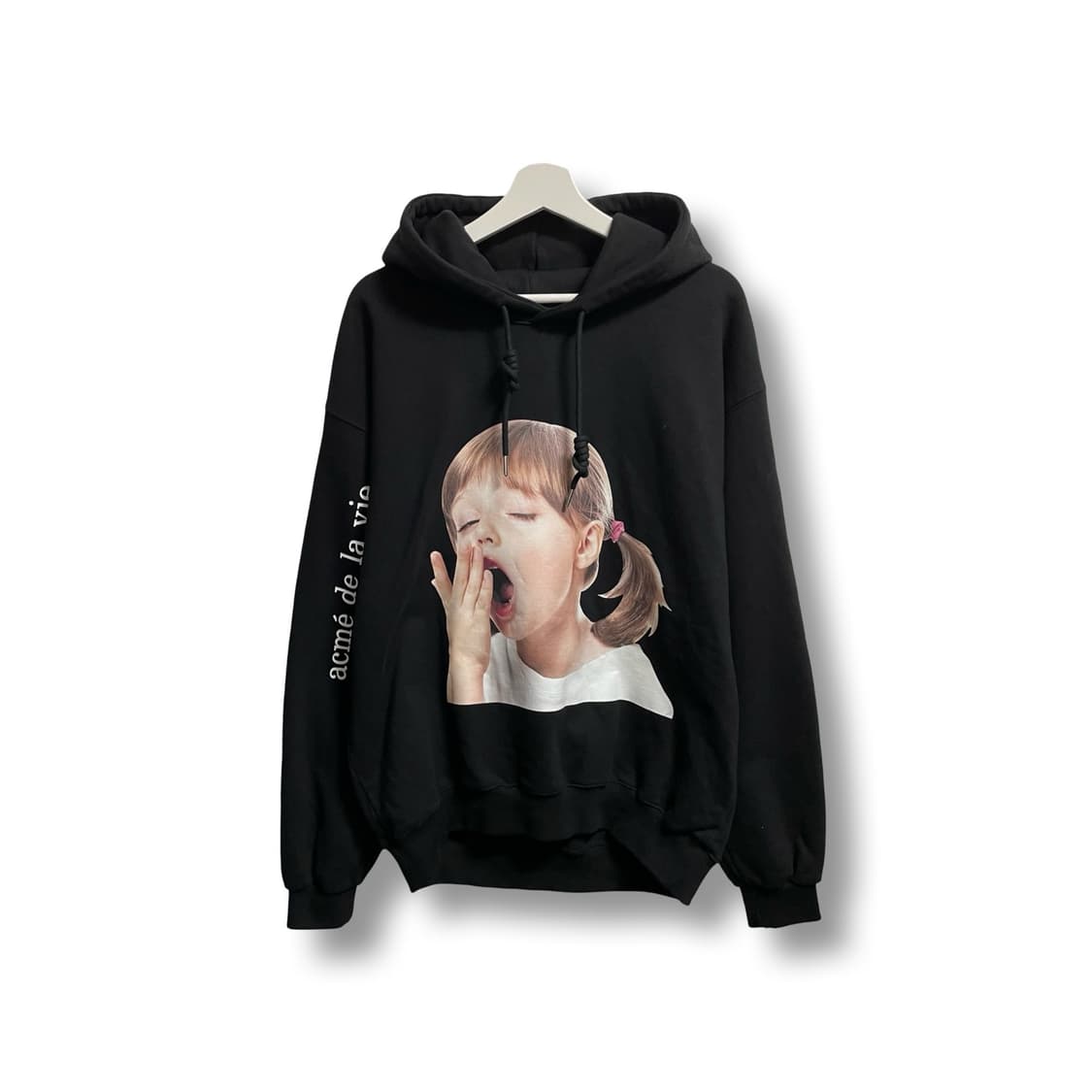 [1] 아크메드라비 아기 프린팅 후드티 블랙 상품이미지1