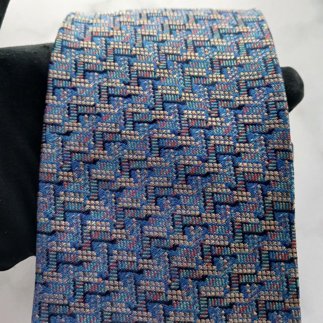 미쏘니 실크 블루 텍스쳐 넥타이 9.3cm A+ A18035

 상품이미지5