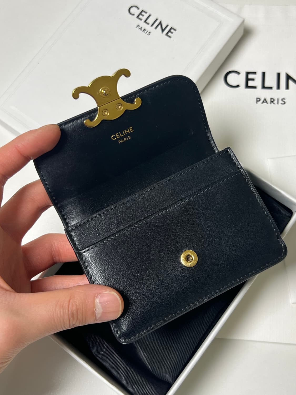 [정품] 셀린느 샤이니 카프스킨 카드지갑 블랙 상품이미지3