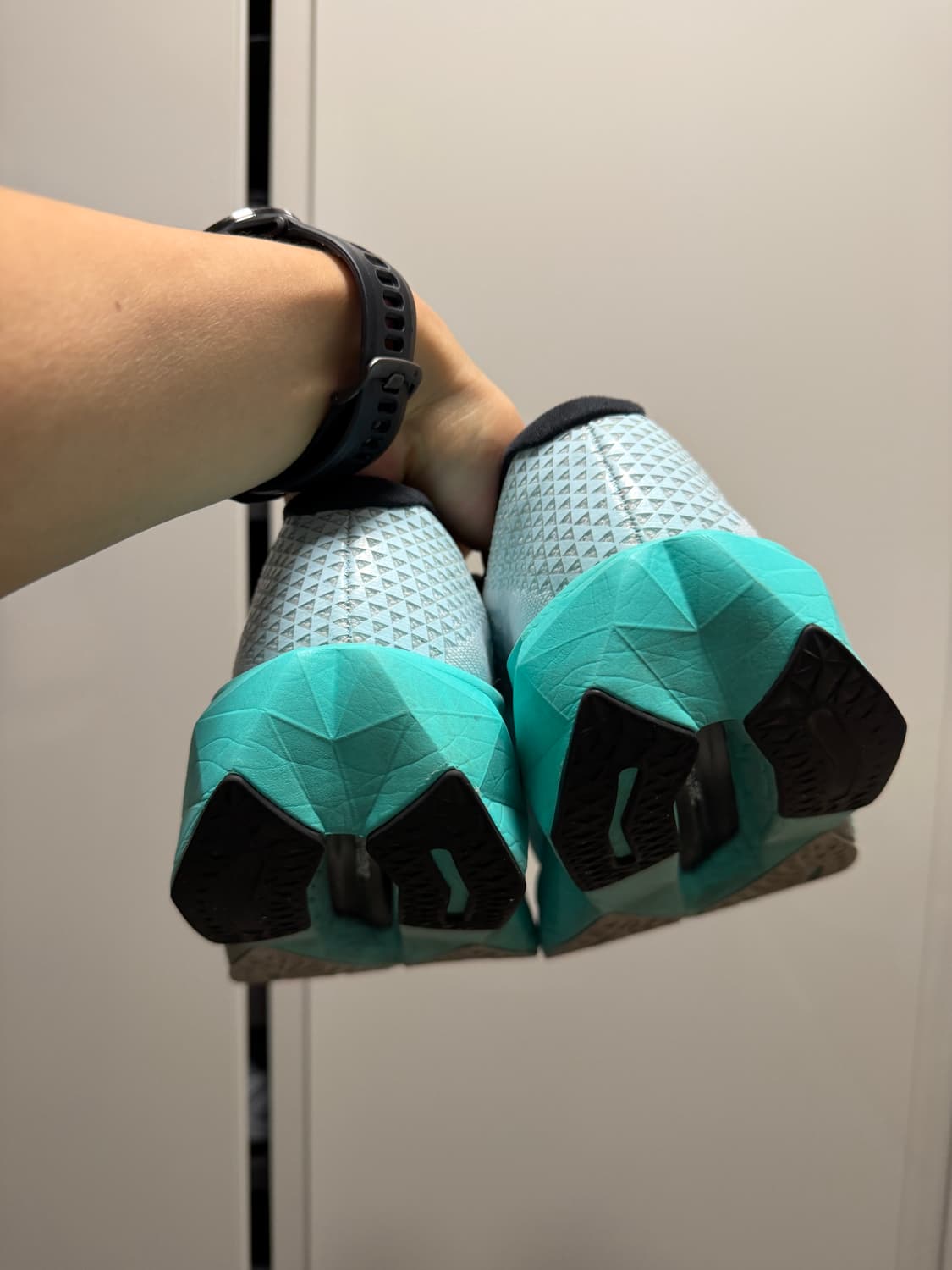 뉴발란스 SC 트레이너 V3 카본화 상품이미지4