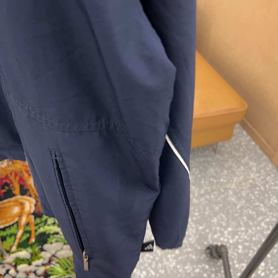 아디다스 올드스쿨 오버핏 바람막이 자켓 95 C04890  상품이미지6