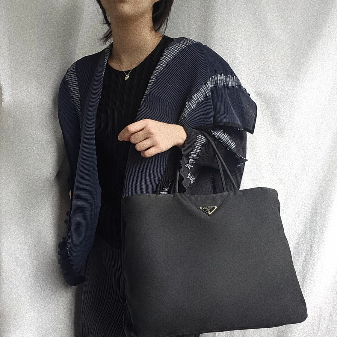 [정품 PRADA] 프라다 포코노 나일론 사각 토트백 라지 상품이미지8