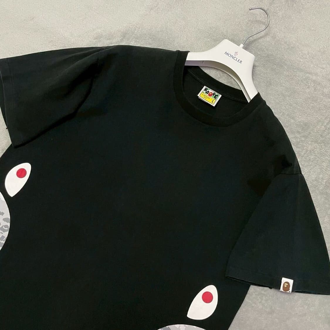[L] BAPE 베이프 사이드 샤크 반팔 블랙 상품이미지2