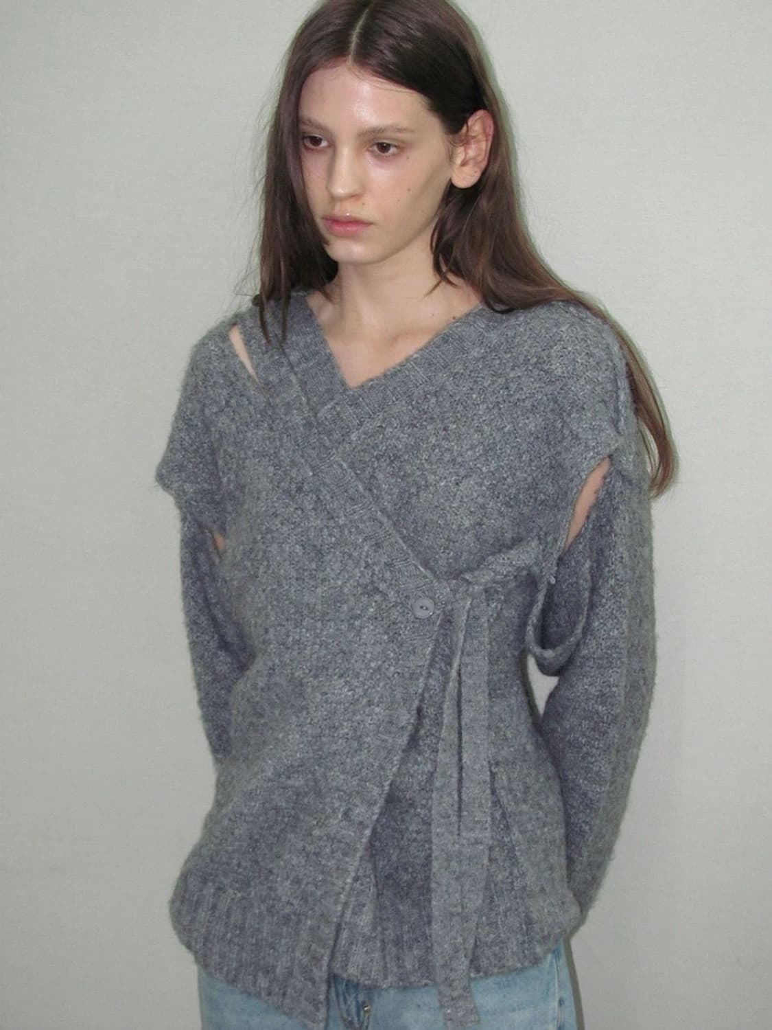 (1회착용) 파르티멘토우먼 컷아웃 랩니트 가디건 상품이미지3