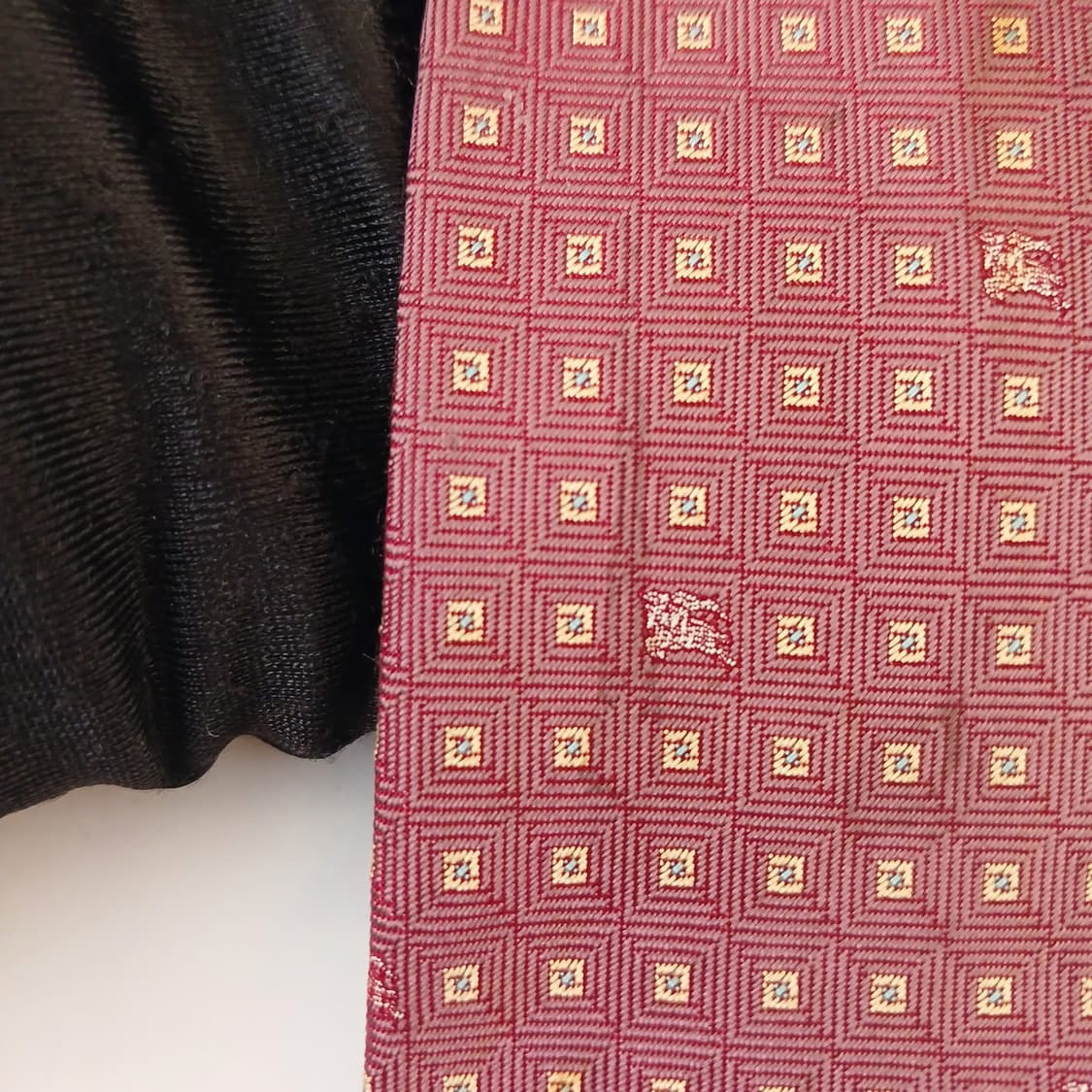 버버리 실크 다크핑크 기마사 자카드 넥타이 9.6cm B등급 A19031 상품이미지6