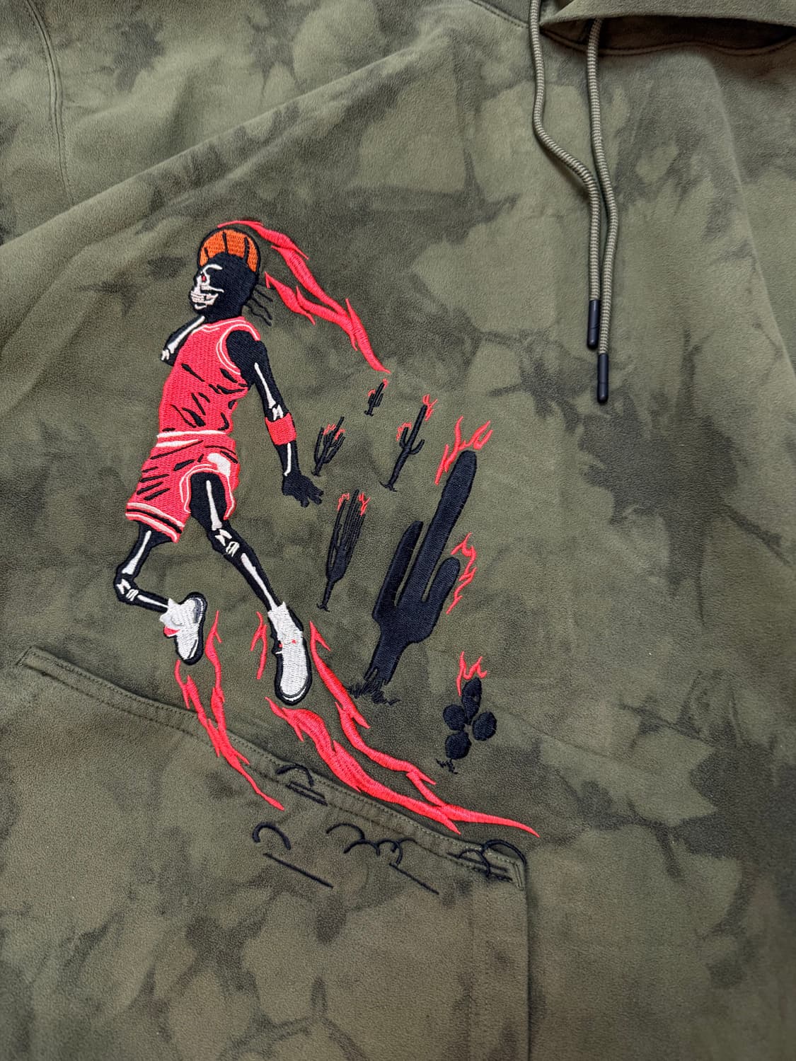 나이키 조던 X 트래비스 스캇 워시드 스웨이드 후드티 올리브 상품이미지2