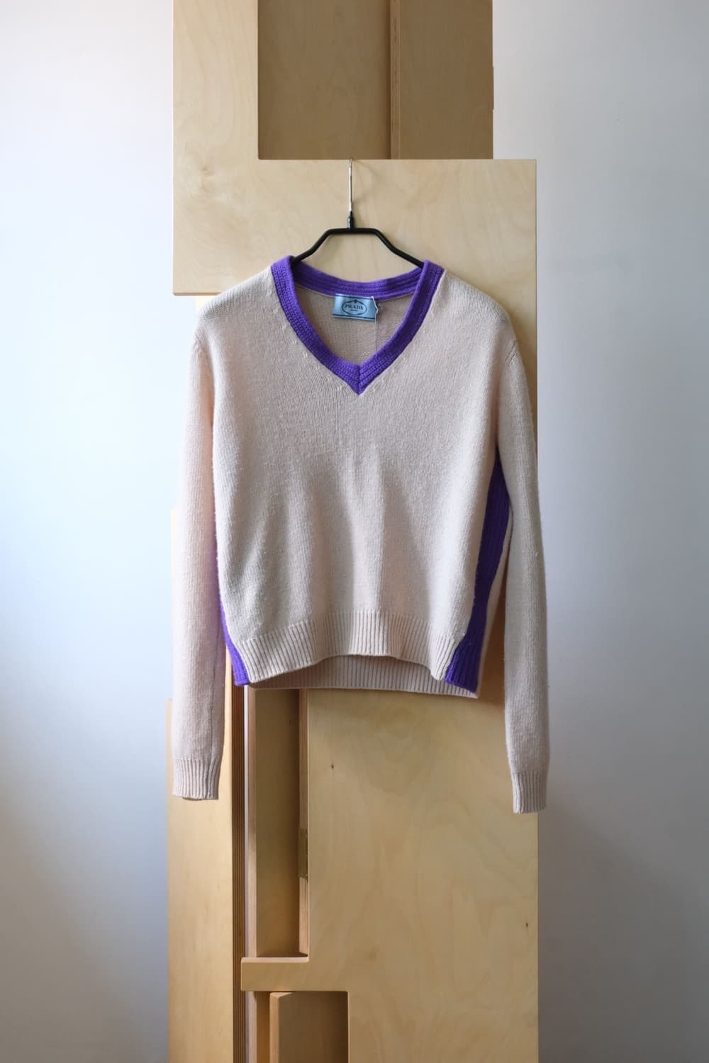 PRADA V neck Knit 상품이미지1