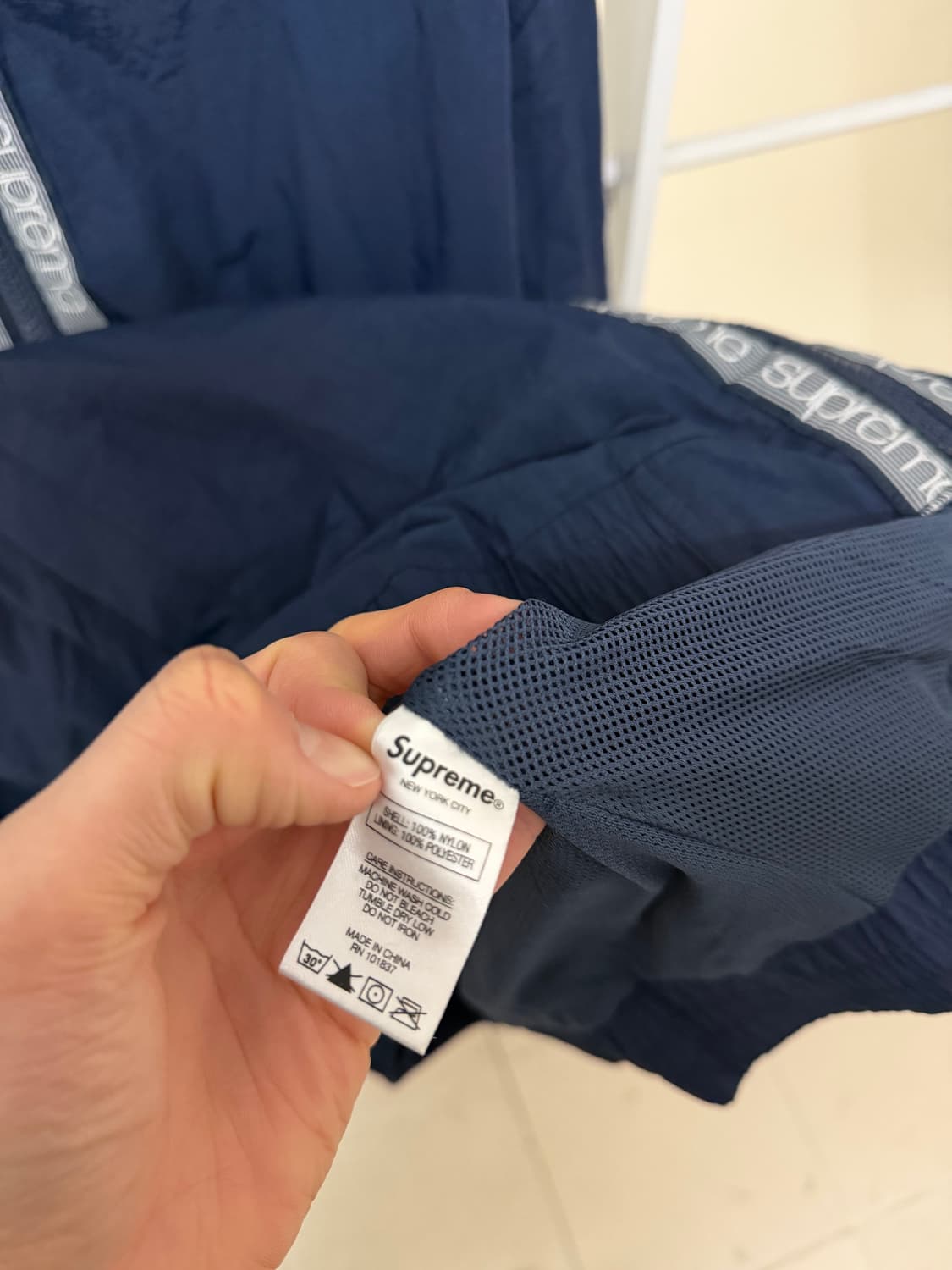 슈프림 [정품] 트랙 자켓 (시세 47만) 클레식 로고 바람막이 L(10 상품이미지8