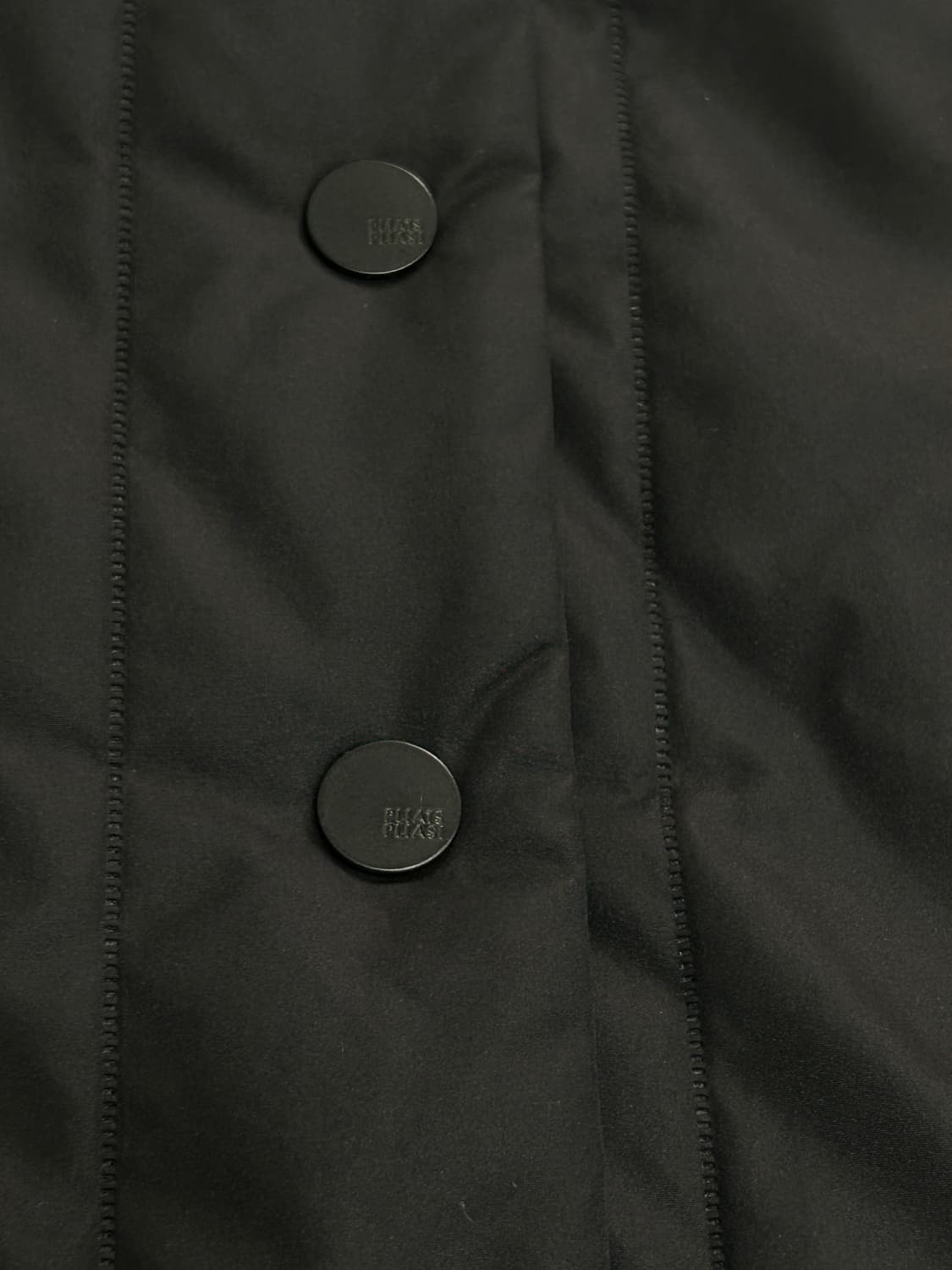 플리츠플리즈 이세이미야케 후드 경량패딩 3사이즈 (55) 상품이미지5