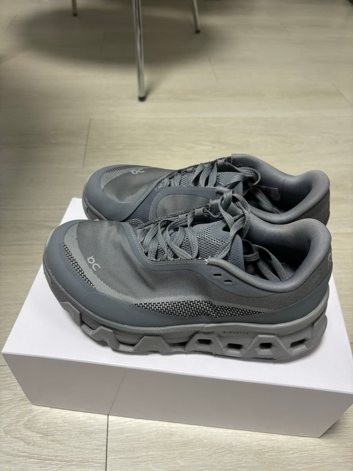 온러닝 포스트아카이브팩션 w225 상품이미지1