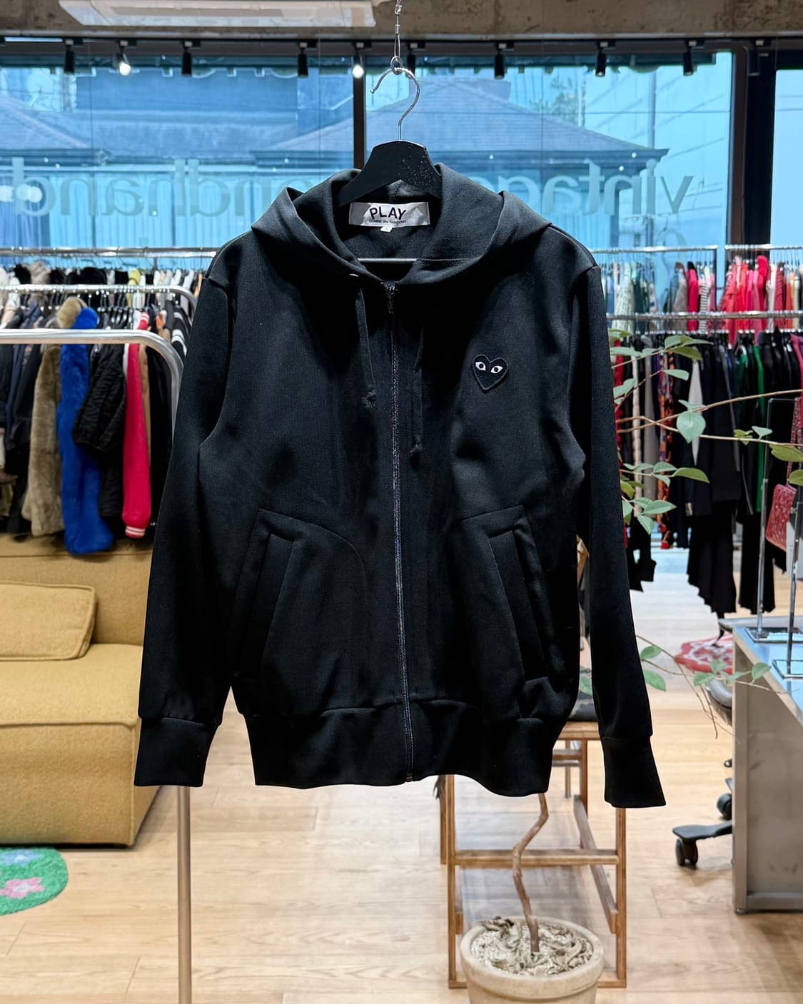 꼼데가르송 플레이 블랙 하트 와펜 후드 집업  상품이미지1