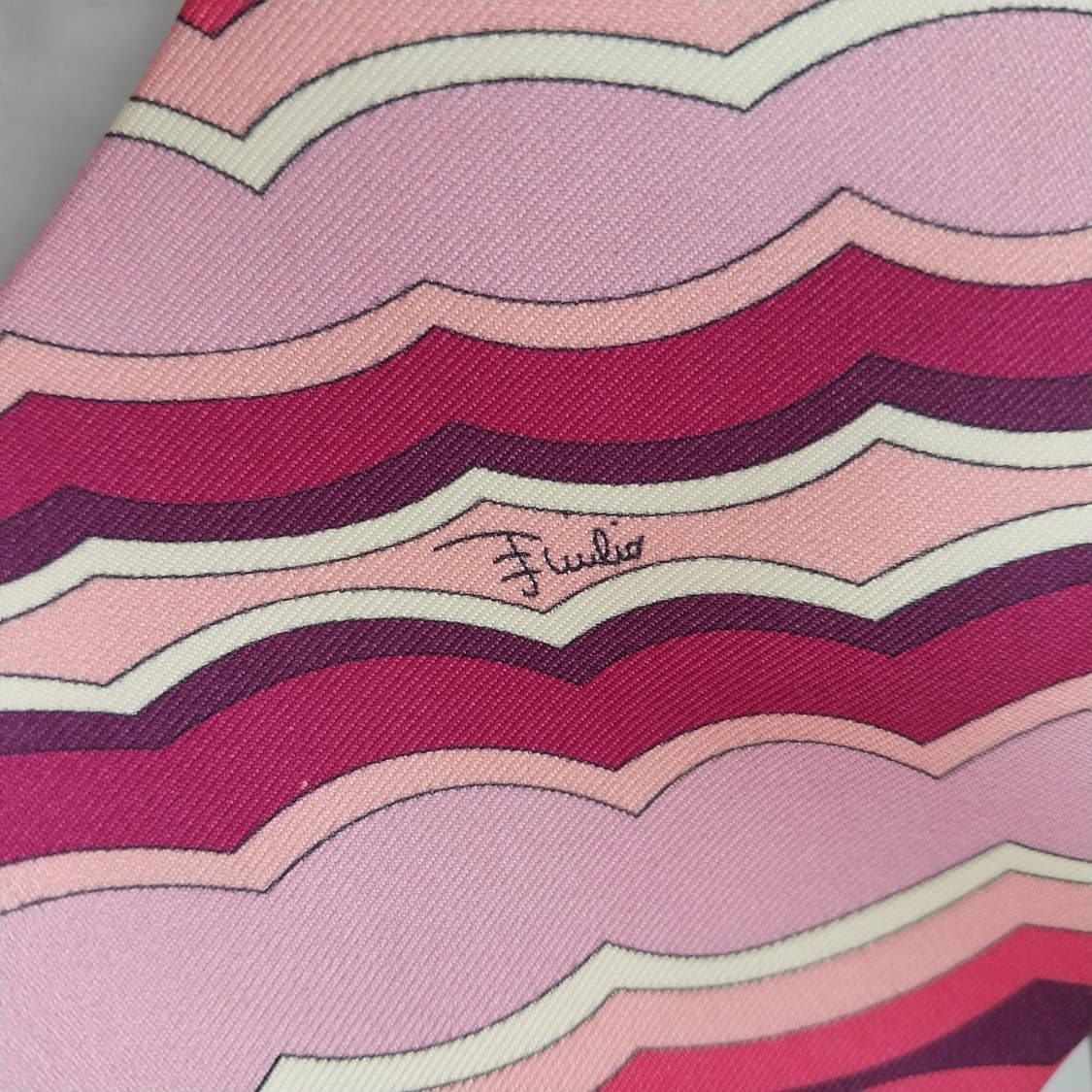 에밀리오 푸치 실크 핑크 웨이브 패턴 넥타이 9.5cm A등급 K1342 상품이미지9