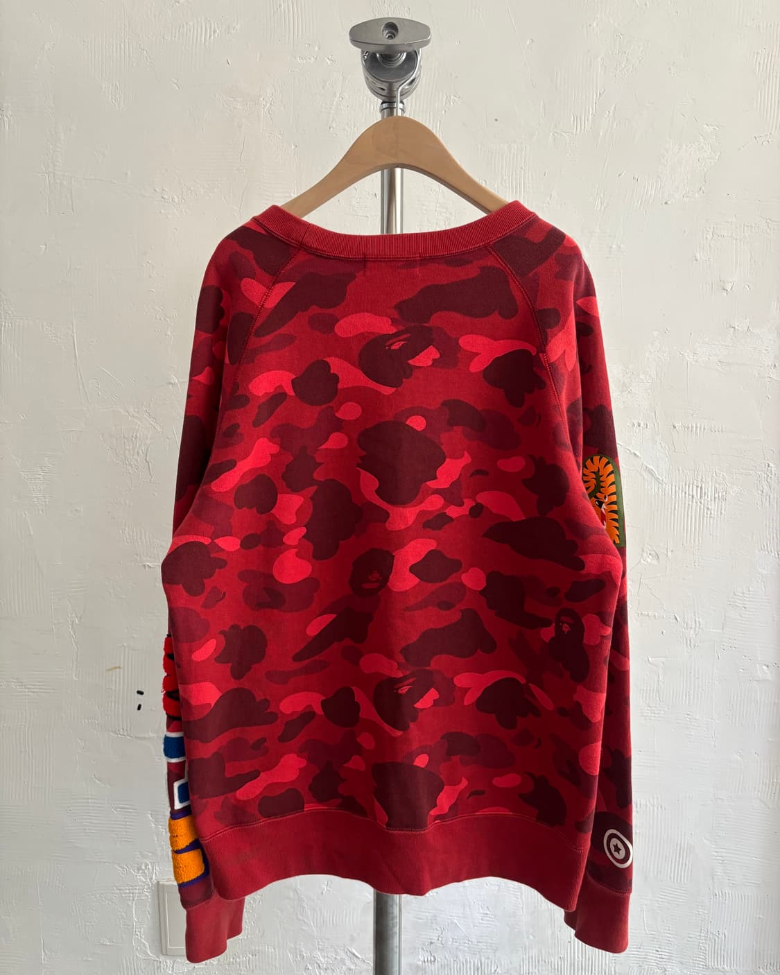 Bape 베이프 레드 카모 샤크 크루넥 맨투맨 상품이미지8
