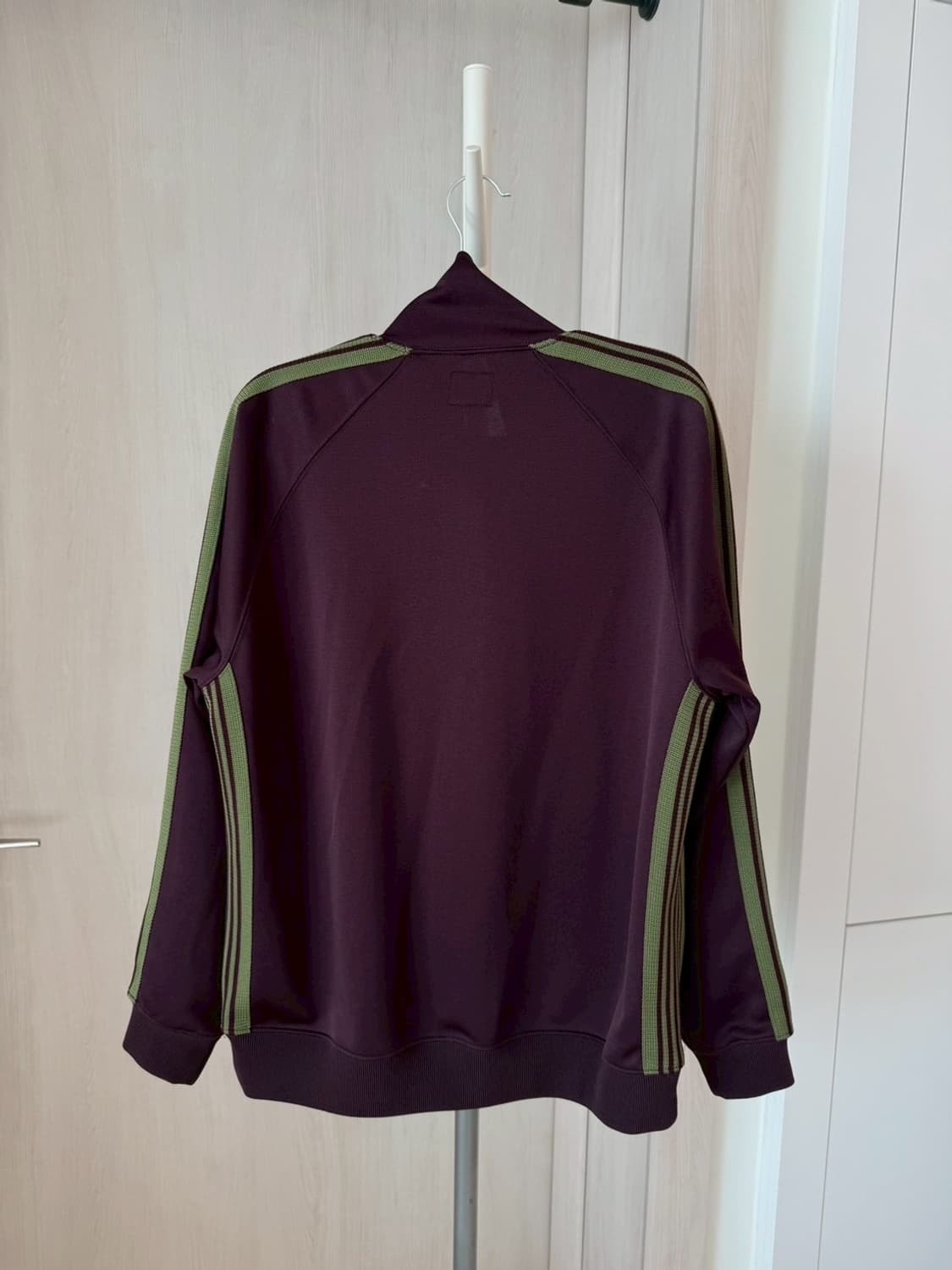 니들스 트랙자켓 버건디 M사이즈 상품이미지5