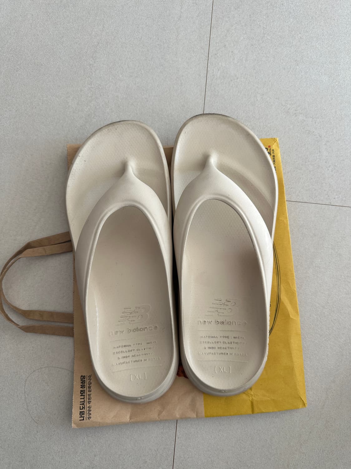 뉴발란스 토앤토 쪼리 XL 상품이미지1