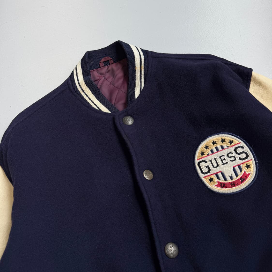 게스 90s 소가죽 암레더 올드스쿨 빅로고 바시티 자켓 상품이미지4