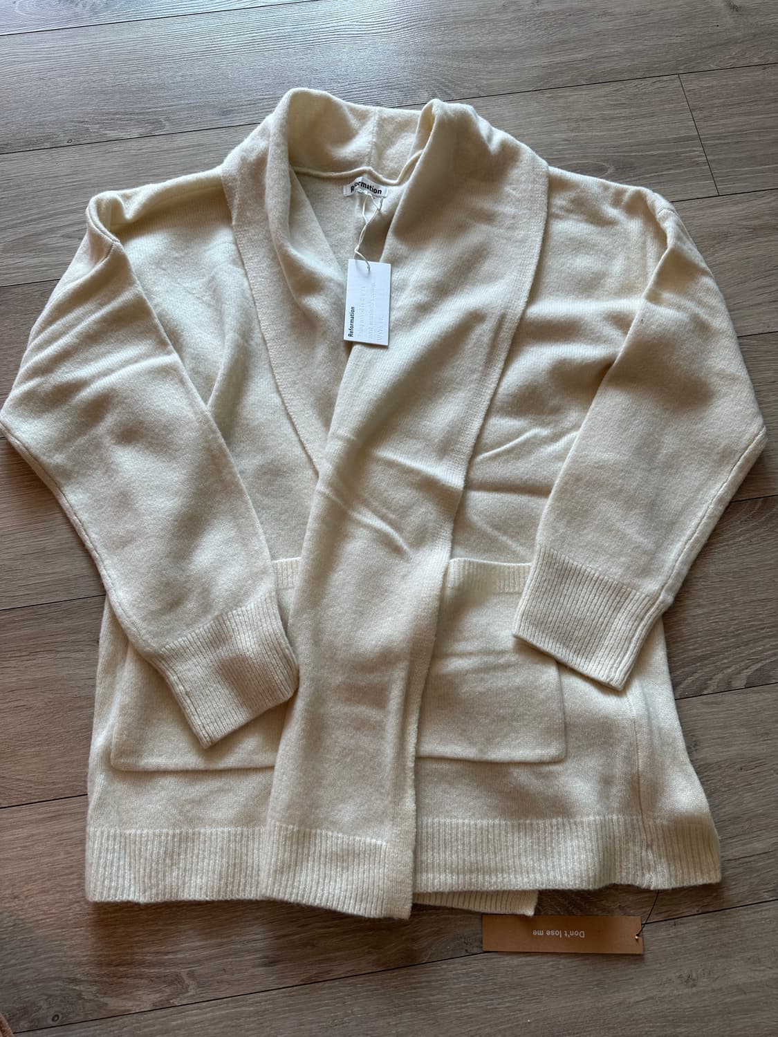 새상품 리포메이션(reformation) 엘레오노라 울 가디건 S 상품이미지5