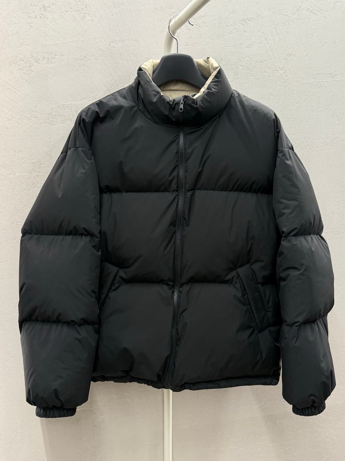 MMGL 엠엠지엘 리버시블 숏패딩 블랙 베이지 3 상품이미지2