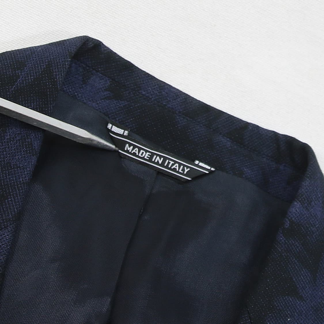 (착용컷) Liberty Rose 플라워 패턴 블레이져 (남성용 98) 상품이미지5